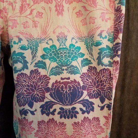 3/$35 Mossimo Floral Print Gray Skinny Jeans - Picture 4 of 11